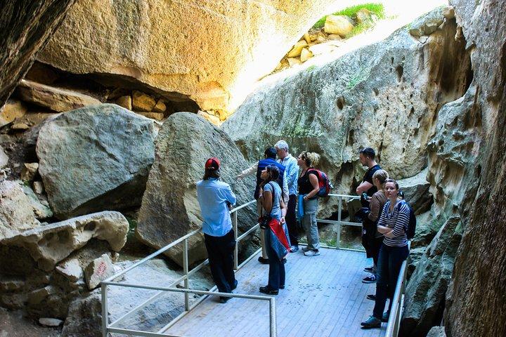 Gobustan og mudder vulkaner PRIVAT TOUR
