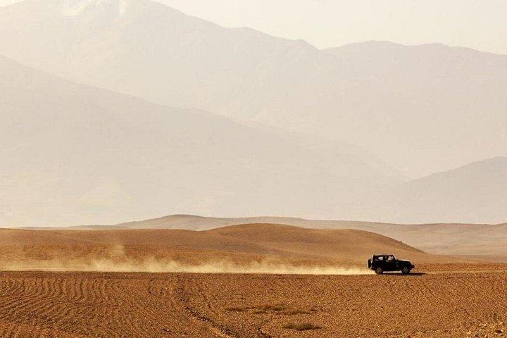 Dinershow in Agafay Desert met Quad en Kamelen