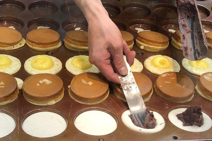 夜の渋谷の食べ歩きツアー