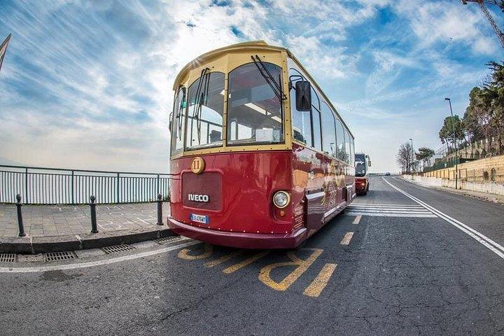 Naples: Open Bus Naples City Tour drop-on drop-off