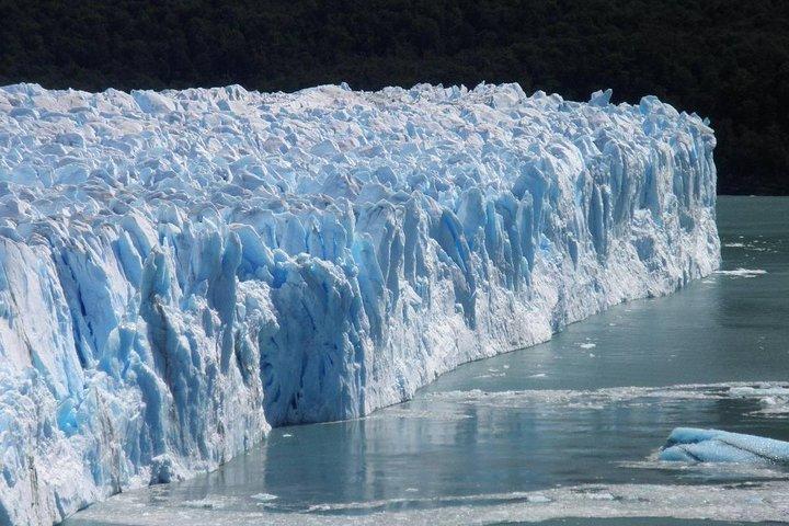 Gletscher Gourmet Perito Moreno Navigation Full Service & Transfer