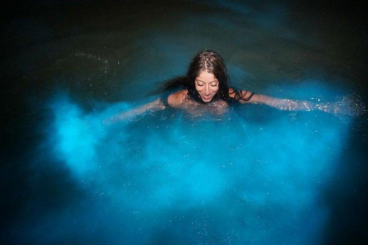 Luminous Lagoon (Glistening Waters) og Rose Great House Haunted Night Tour