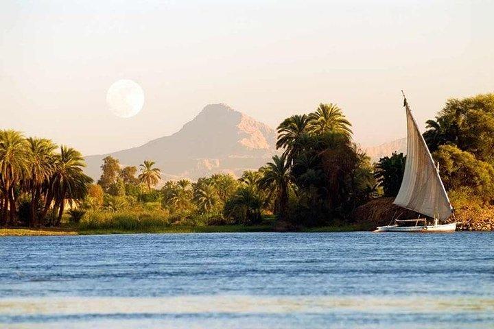 04 días crucero por el Nilo desde Asuán a Luxor