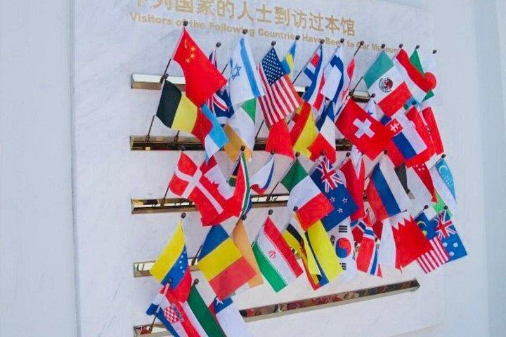 4 時間の上海ハイライト ツアー : 豫園と玉佛禅寺