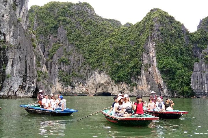 ハロン湾プライベート日帰り旅行（ハノイ市またはハロン港発）
