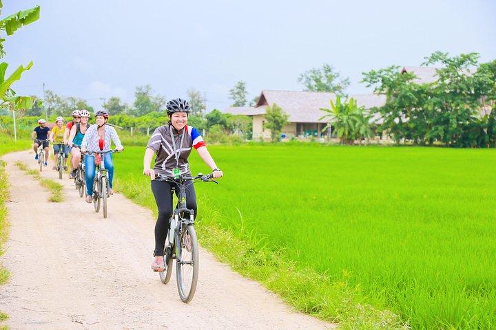 Chiang Mai landsby guidede cykeltur