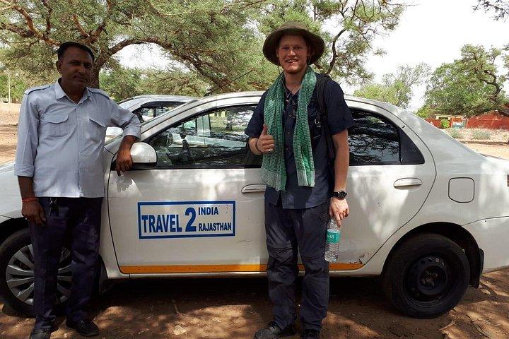 ジャイプールから車で行くサリスカタイガー国立公園へのプライベートツアー