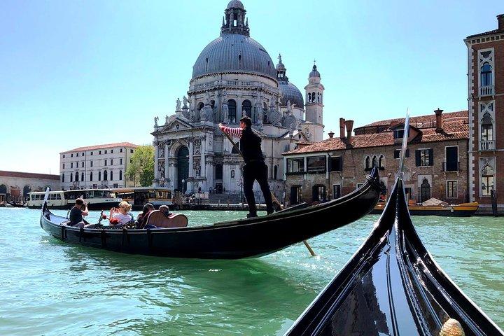 One-Day Veneza: Basílica de São Marcos, Walk & Gondola