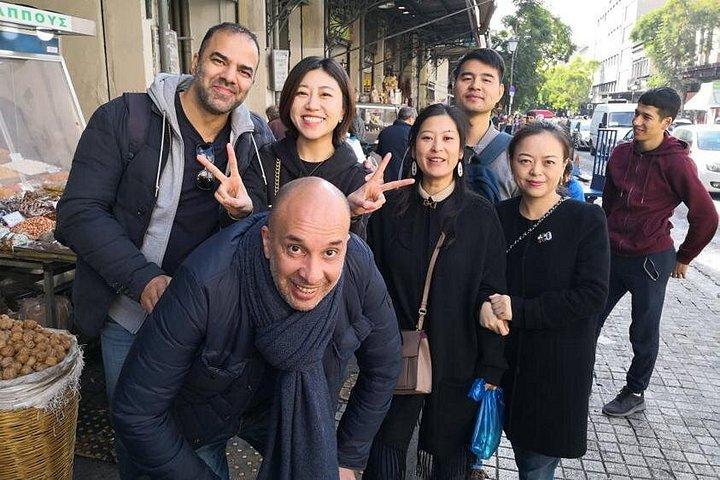 地元の人のように食べる：アテネの究極のウォーキンググルメツアー