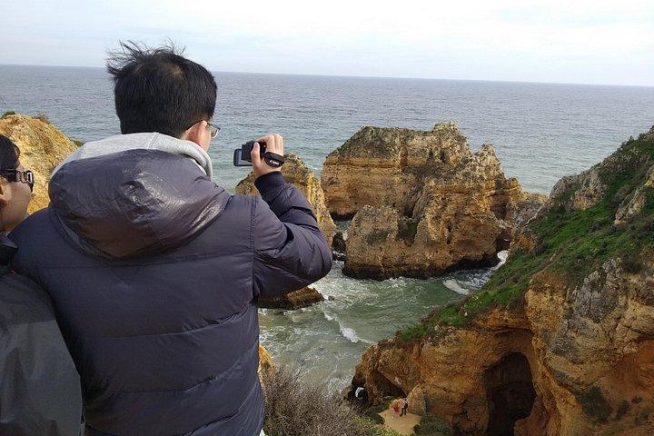 ベナジル洞窟とラゴス市を含むアルガルヴェ ツアー