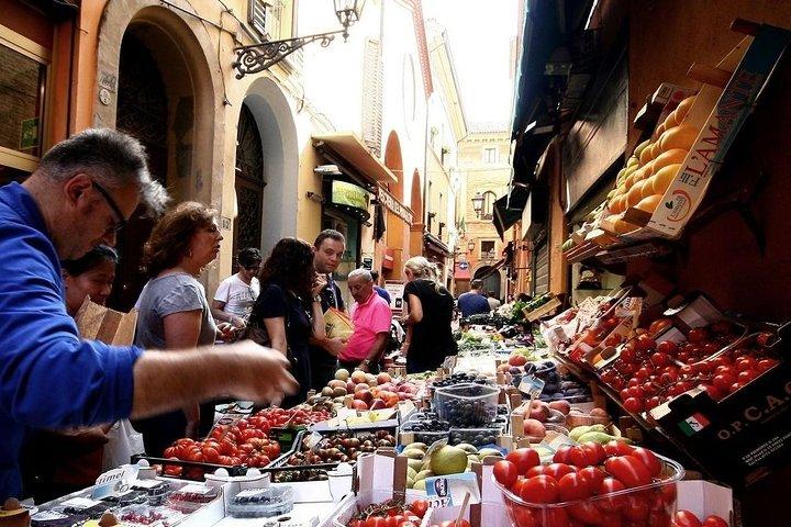 Bologna Private & personalisierte Halbtagestour mit Ortskundiger Reiseleiter