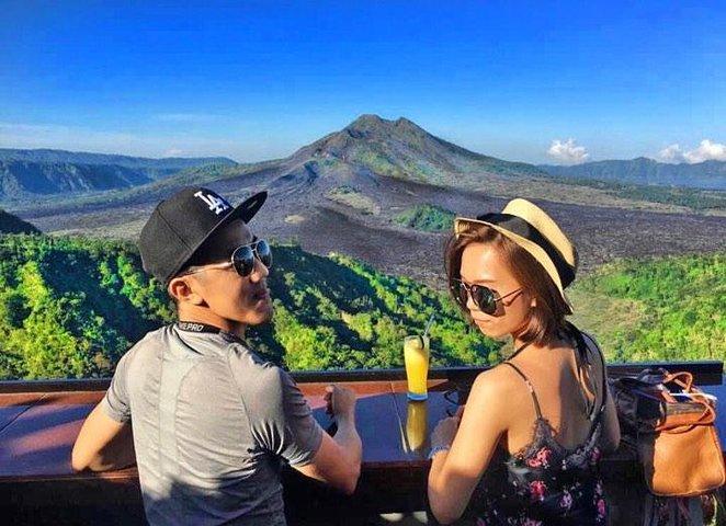 Bali Tour en coche privado con conductor de habla Inglés