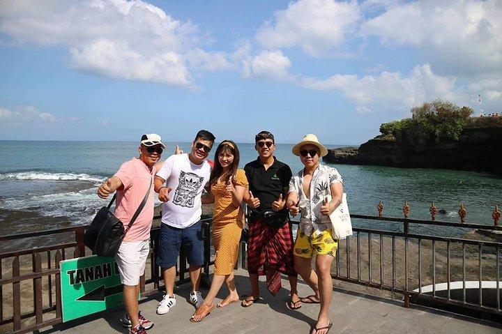 Bali Tour en coche privado con conductor de habla Inglés
