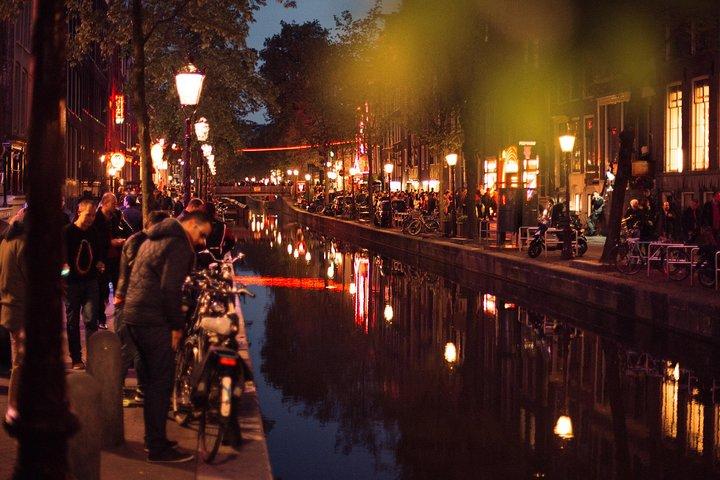 Tesoros de Amsterdam : Coffeeshops & Red Light District Private Tour