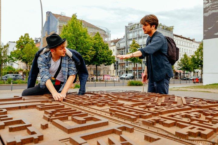ベルリンの歴史：地元の人々との第二次世界大戦のプライベートウォーキングツアー