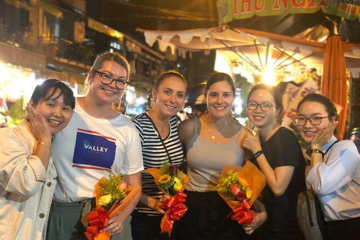 Tour gastronomico serale di Saigon in scooter