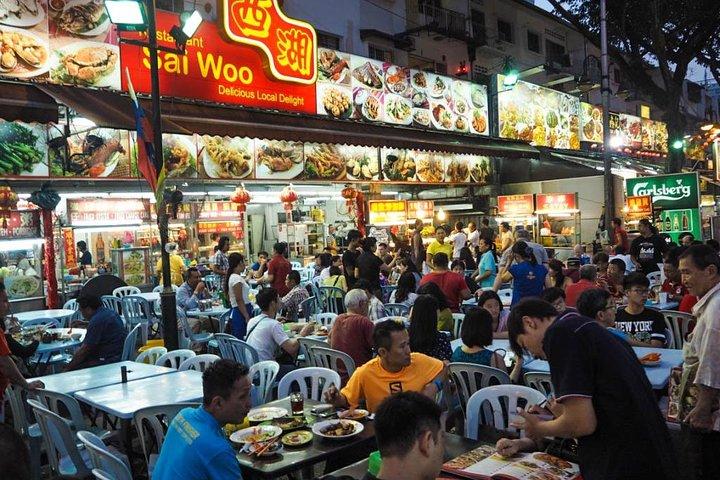 Magie von Kuala Lumpur unter den Lichtern