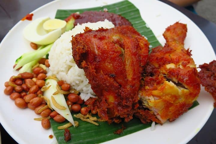 Exploring The Tastes of Chinatown In Malaysia