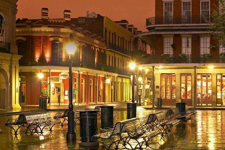 New Orleans Ghost Hunters 101 mit elektronischem Feldmesser