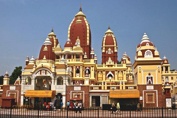 Un día en el templo privado de Delhi en coche con almuerzo incluido