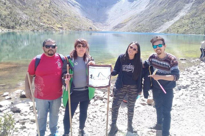 Découvrez la lagune Humantay – Excursion d'une journée au départ de Cusco