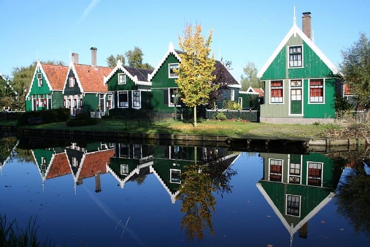 From Amsterdam : Windmills of Zaanse Schans Tour