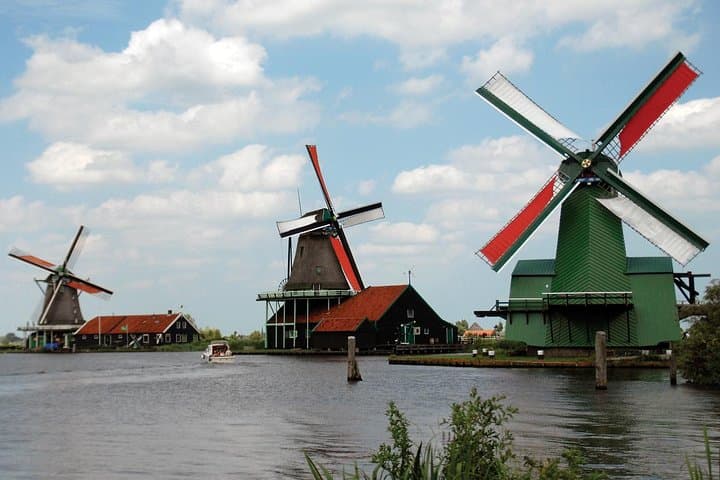 From Amsterdam : Windmills of Zaanse Schans Tour