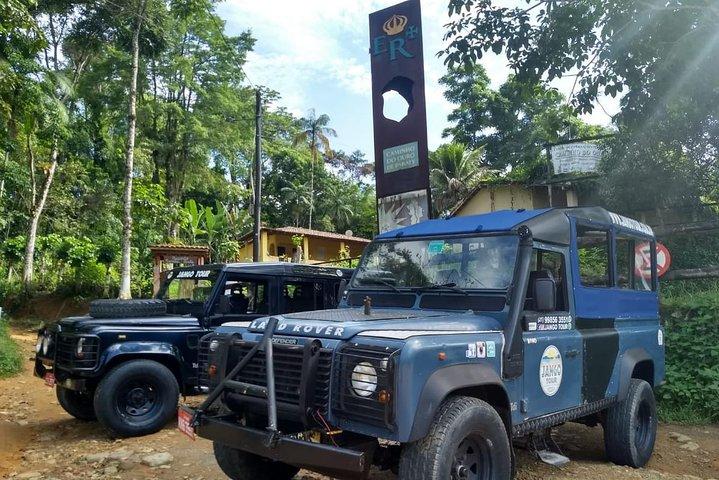 Jipe 4x4 Privé 3hr Waterwaters en Cachaça Paraty door Jango Tour