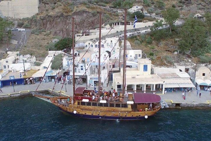 Halbtägige Tour zum Vulkan Santorini
