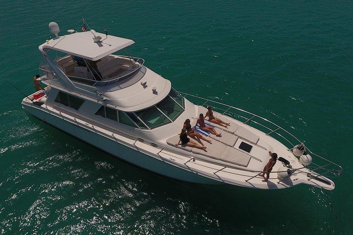 Excursion en bateau de Cancun à Isla Mujeres sur un yacht de luxe avec chef -SR55C