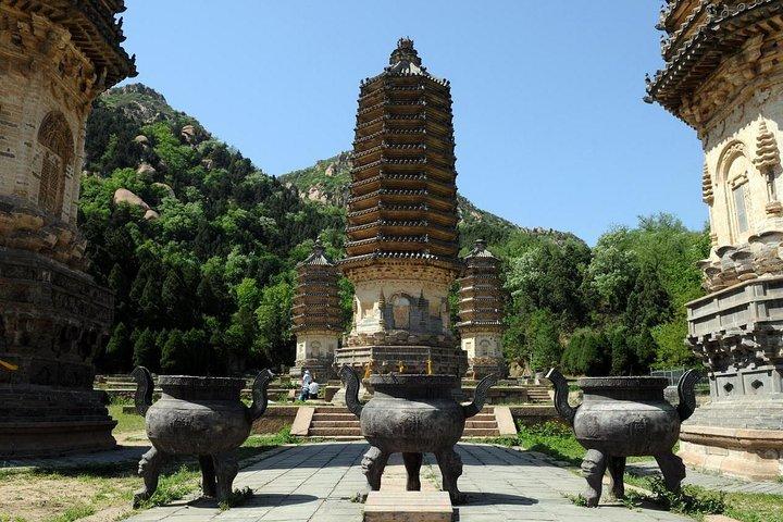 Tour privato all inclusive per la Yinshan Pagoda Forest e la Grande Muraglia di Pechino