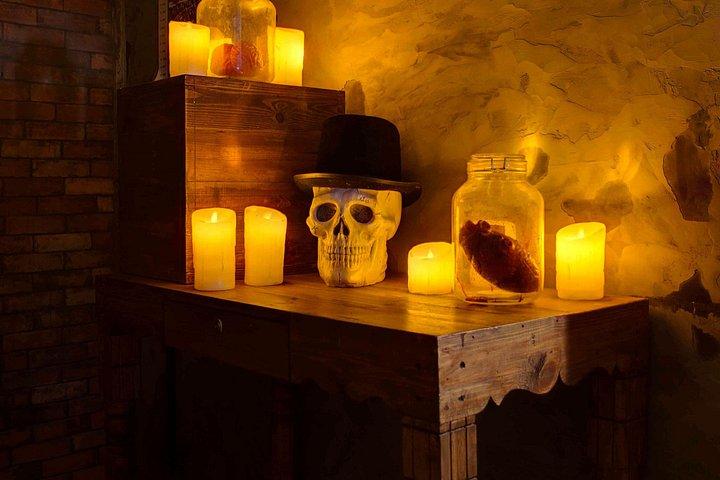 Escape Room: Escape Hunt Dubai - Jack The Ripper