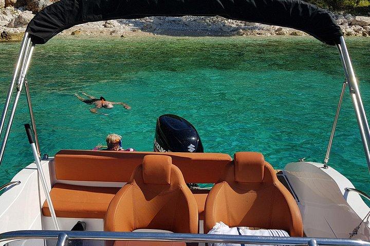 Mezza giornata Best Beaches & Bays Private Boat Tour