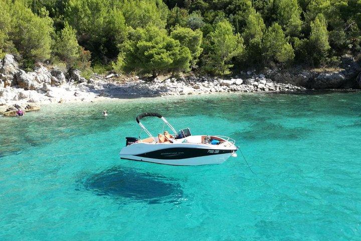 Mezza giornata Best Beaches & Bays Private Boat Tour