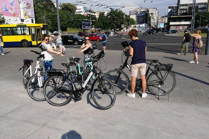 ベオグラードEバイクツアー：パワーグライド！