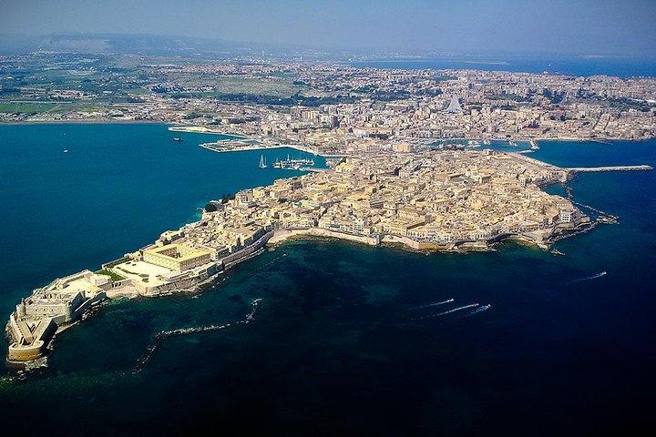 SicilyBoats Avola: Plemmirio, Höhlen von Syrakus, Thunfischfischen, Schnorcheln