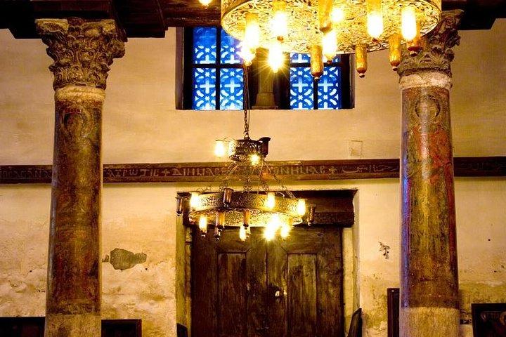 カイロの日エジプト博物館、オールド カイロ、ベン エズラ シナゴーグ、オールド バザールを訪問