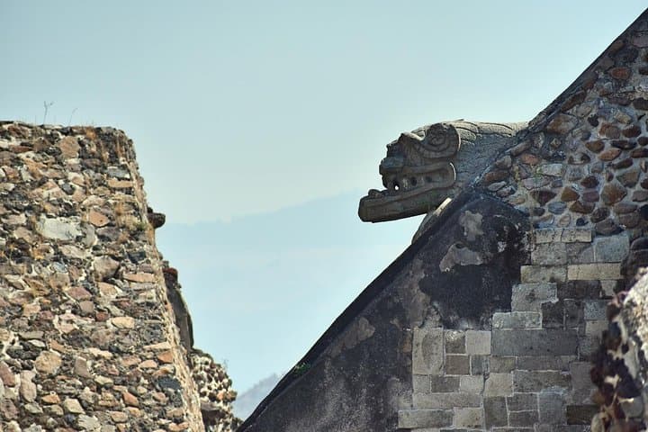 Small Group: Teotihuacan Pyramids and Shrine of Guadalupe from Mexico City