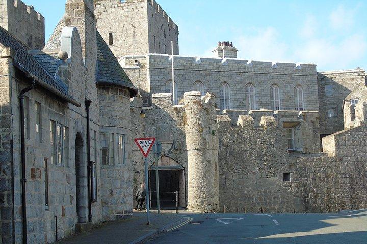 Ångtåg och slott med kvalificerad Isle of Man Tour Guide