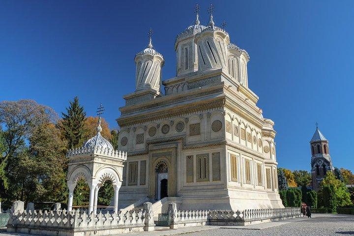 Transylvania Day Trip from Bucharest: In Search of Count Dracula