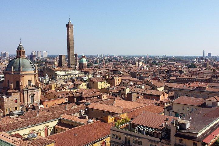 Kickstart Bologna : Visite privée et personnalisée avec un Guide local