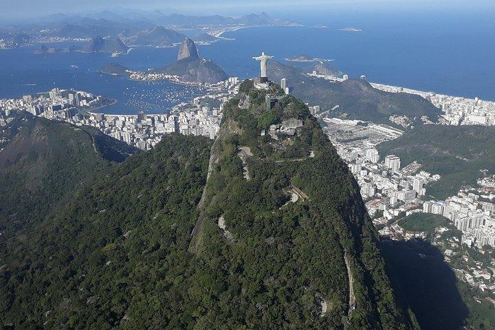 贖罪人キリスト、シュガーローフの夕日、セラロン階段