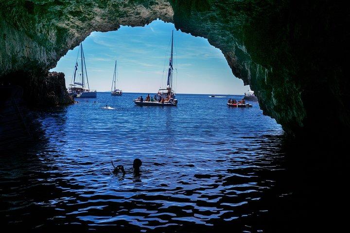 Visite en groupe de la grotte bleue et des îles Pakleni au départ de Hvar