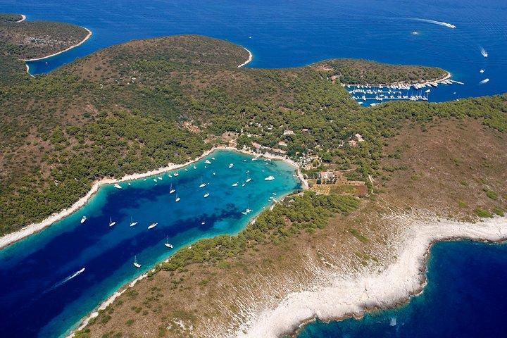 Visite en groupe de la grotte bleue et des îles Pakleni au départ de Hvar