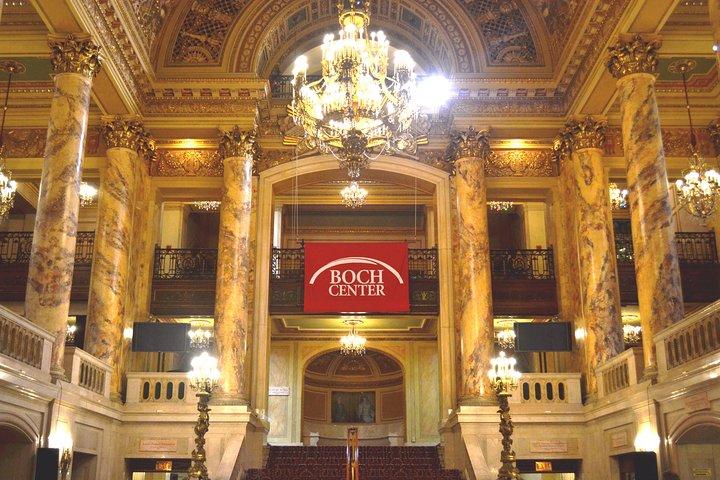 Boch Center Wang Theatre Tour : Folk Americana Roots Hall of Fame（ボック・センター・ワン・シアター・ツアー：フォーク・アメリカーナ・ルーツの殿堂）