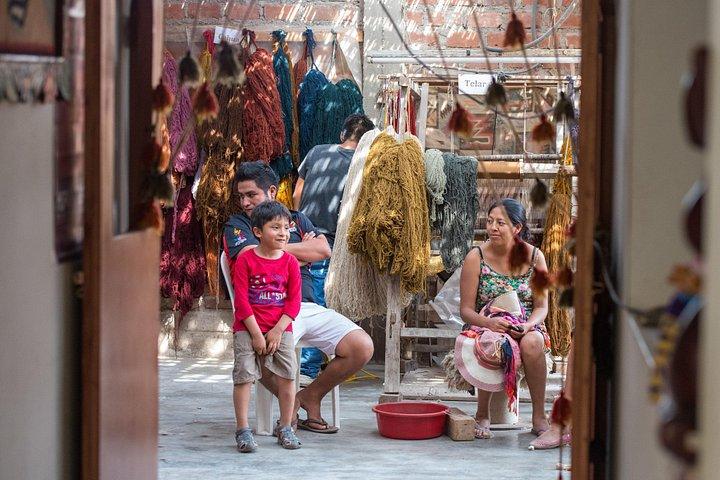 Private Local Artisans and Pachacamac Tour
