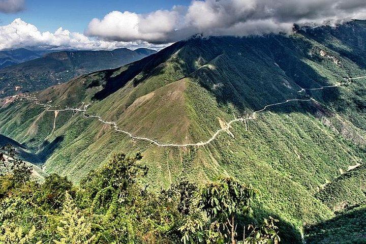 Subtropical Valley of Los Yungas from La Paz - Full day