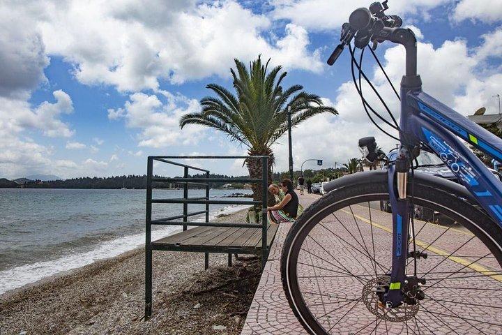 Corfu de bicicleta: Campo, Florestas e Aldeias