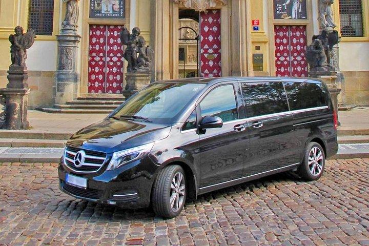 Transfert privé de Vienne à Prague avec une escale à Cesky Krumlov
