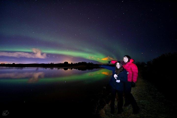 Northern Lights Hunt with Photography Help - Small Group Tour